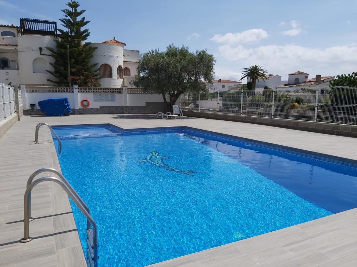 Apartament Amb Piscina Empuriabrava Exterior foto